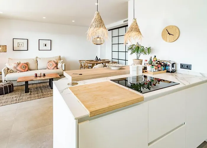 Lae11.2d - Large Terrace With Stunning Views