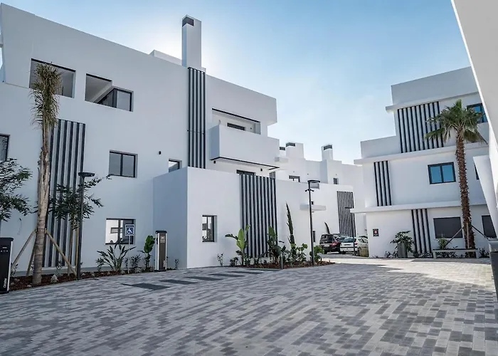 Lae11.2d - Large Terrace With Stunning Views Apartment Estepona